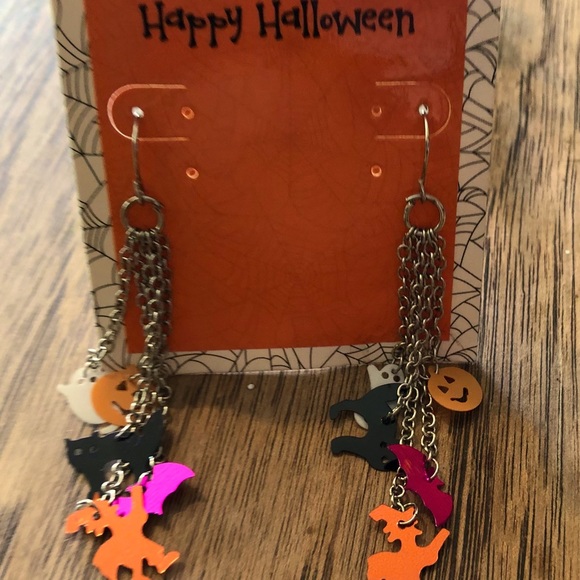 SOLD.  New!! 👻Holographic Halloween Earrings 🎃 - Picture 4 of 5